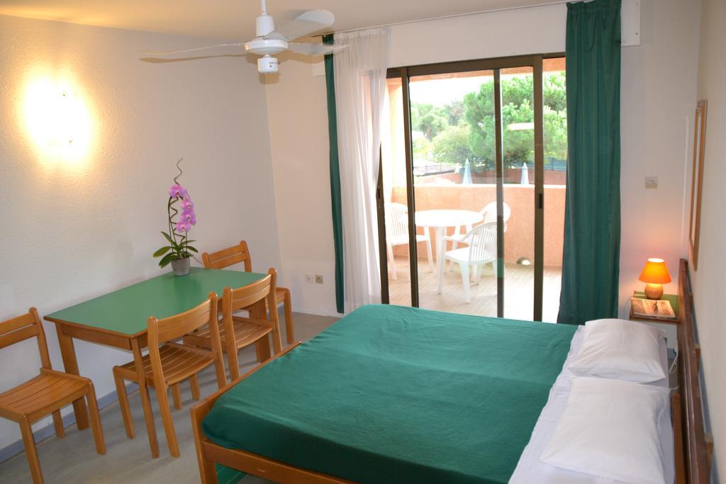 Le California Motel Sagone  Zimmer foto